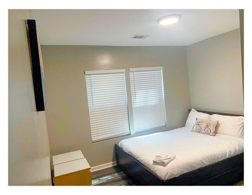 Lovely 3Br 3Ba Home Minutes From Airport/Downtown Атланта Екстериор снимка